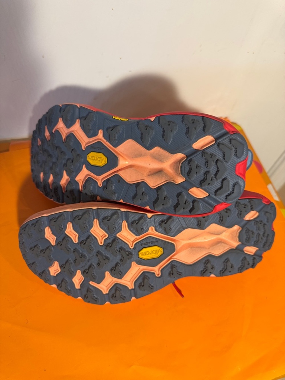 Hoka SpeedGoat 5 Running Shoe - Picture 6 of 8